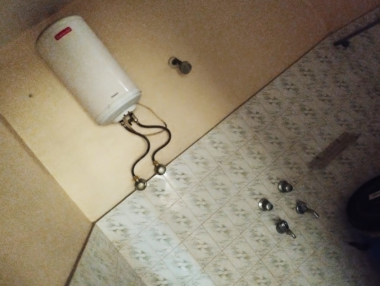 Fully Furnished 3bhk in Gita Mandir, Mother Teresa Road, Geeta Nagar, Guwahati, Assam, India for Rent